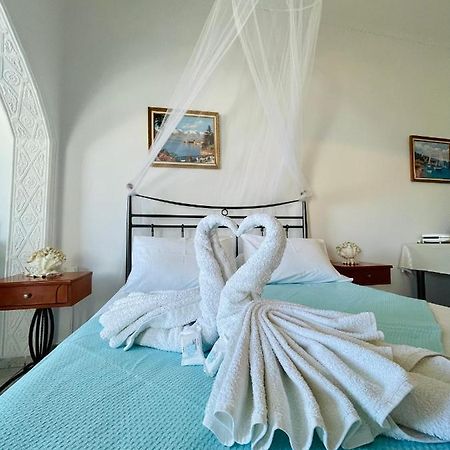 Gialos Rooms 엘라포니소스 외부 사진