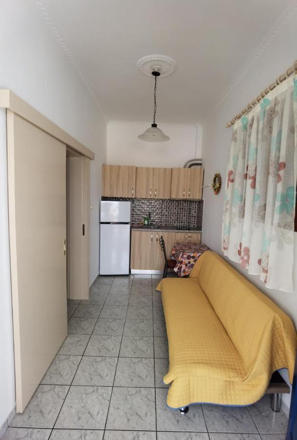 Gialos Rooms 엘라포니소스 외부 사진